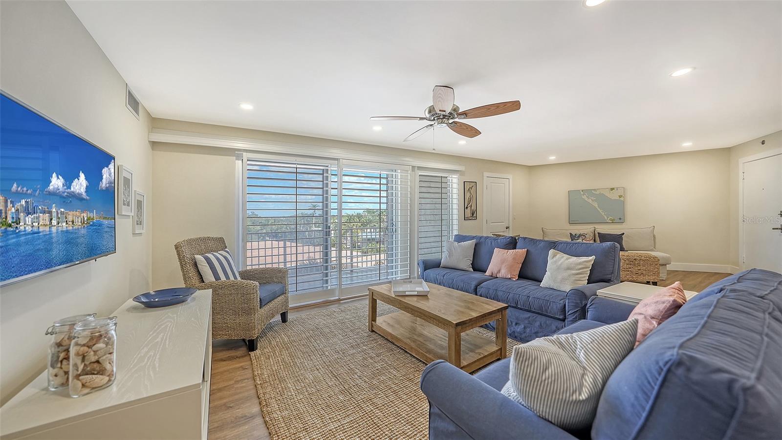 ISLANDER CLUB OF LONGBOAT - Residential