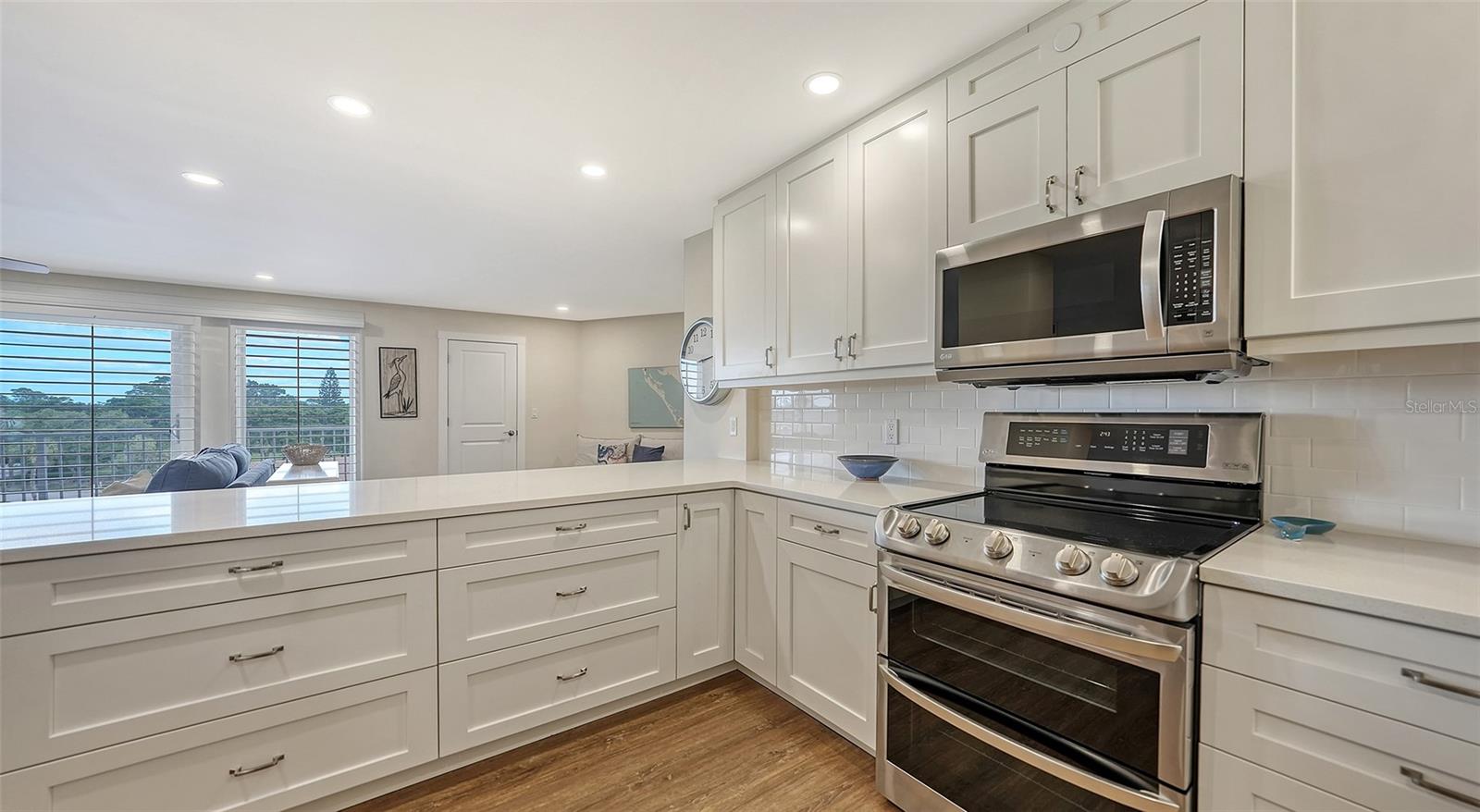 ISLANDER CLUB OF LONGBOAT - Residential