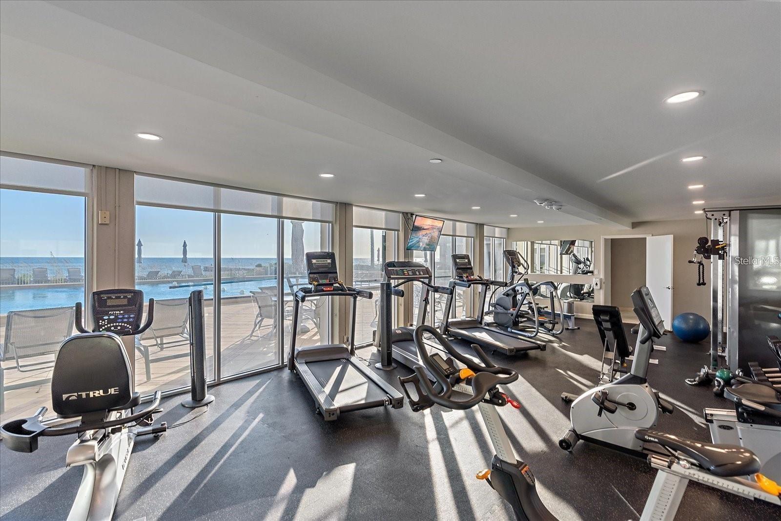 ISLANDER CLUB OF LONGBOAT - Residential