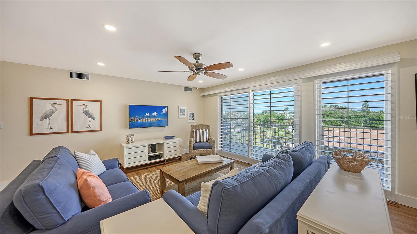 ISLANDER CLUB OF LONGBOAT - Residential