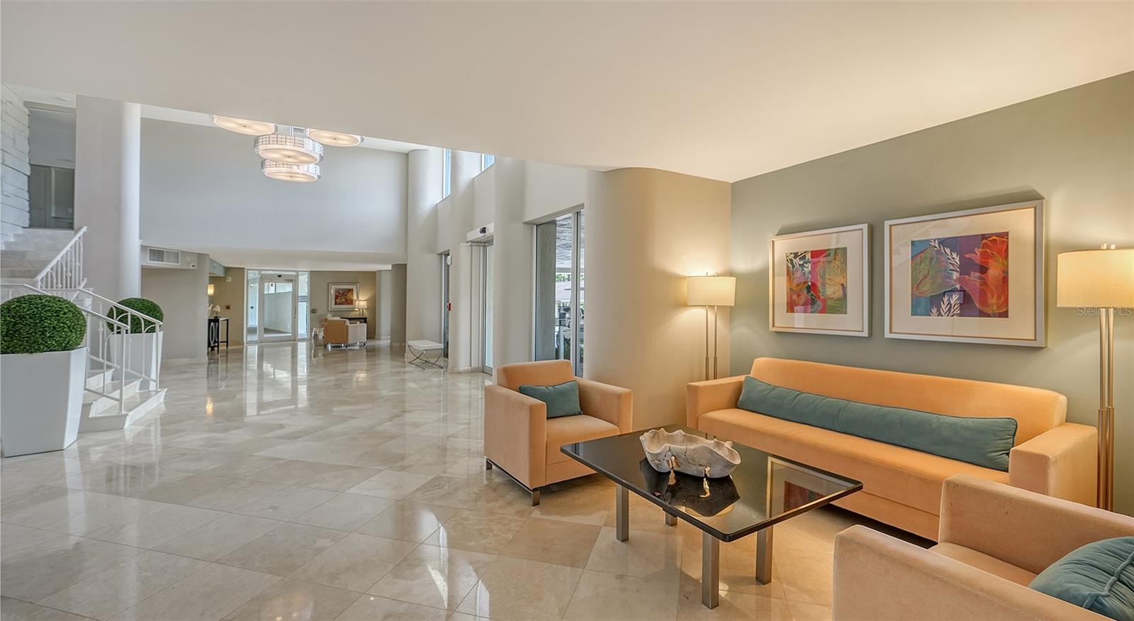 ISLANDER CLUB OF LONGBOAT - Residential