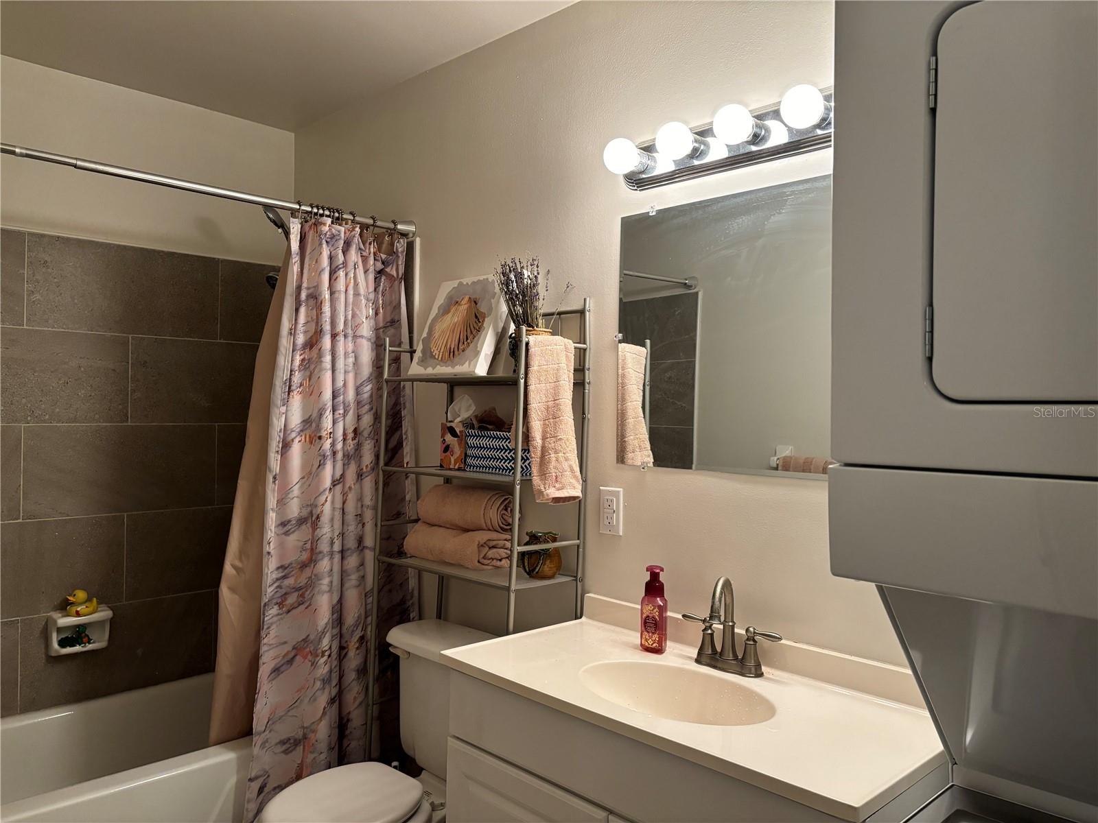 ORCHID SPGS VILL 200 CONDO - Residential