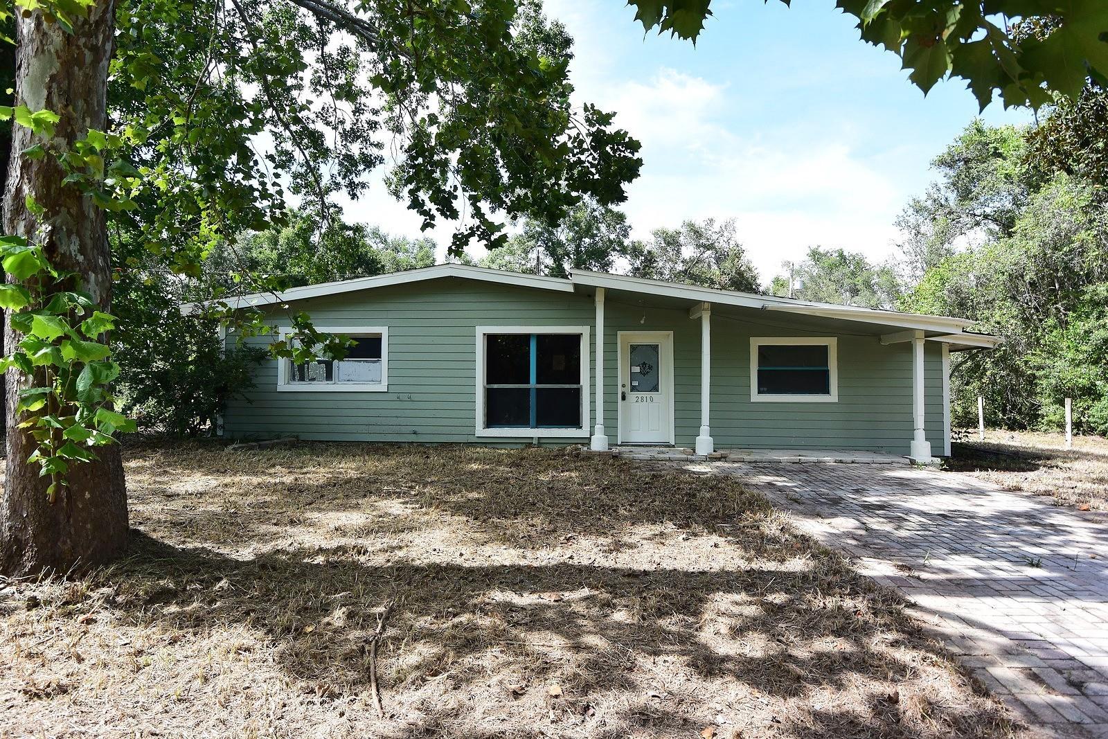 One or more photo(s) has been virtually staged. Investor Alert!!! This Inverness Florida Handyman is a blank canvas that is ready to Roll!! The home is gutted and ready for some imagination and the price is Right. The home is located in a quiet area with few neighboring properties yet it's close to downtown Inverness and Henderson Lake. This is a great opportunity for a fix and flip or a buy hold strategy.