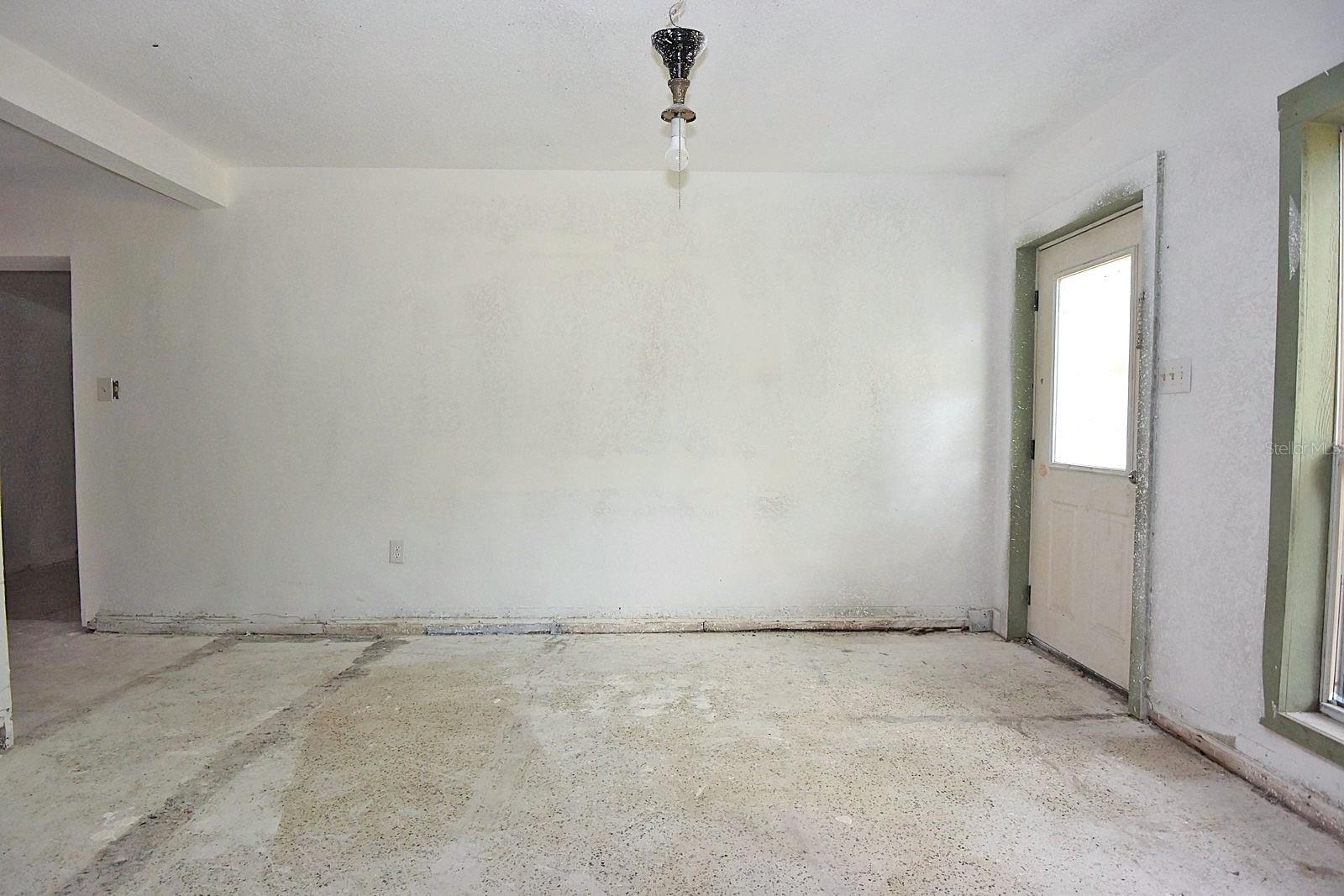 INVERNESS ACRES UNIT 01 AKA INVERNESS VILLAGE - Residential