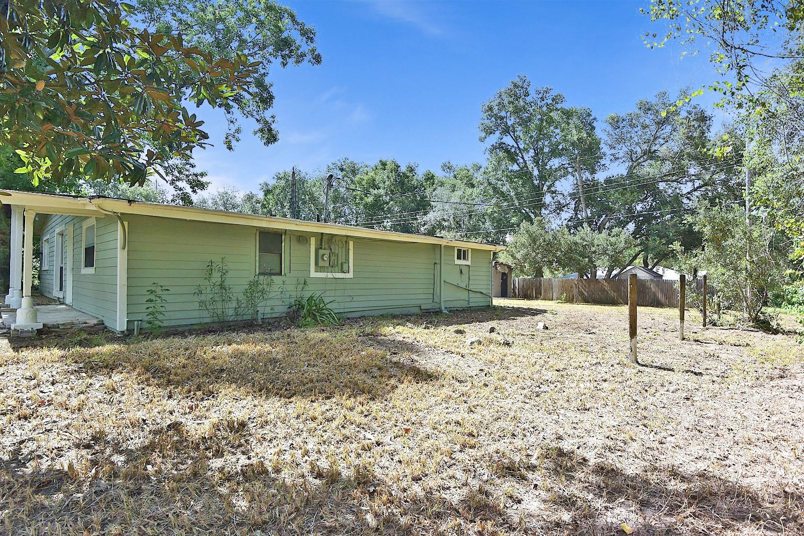 INVERNESS ACRES UNIT 01 AKA INVERNESS VILLAGE - Residential