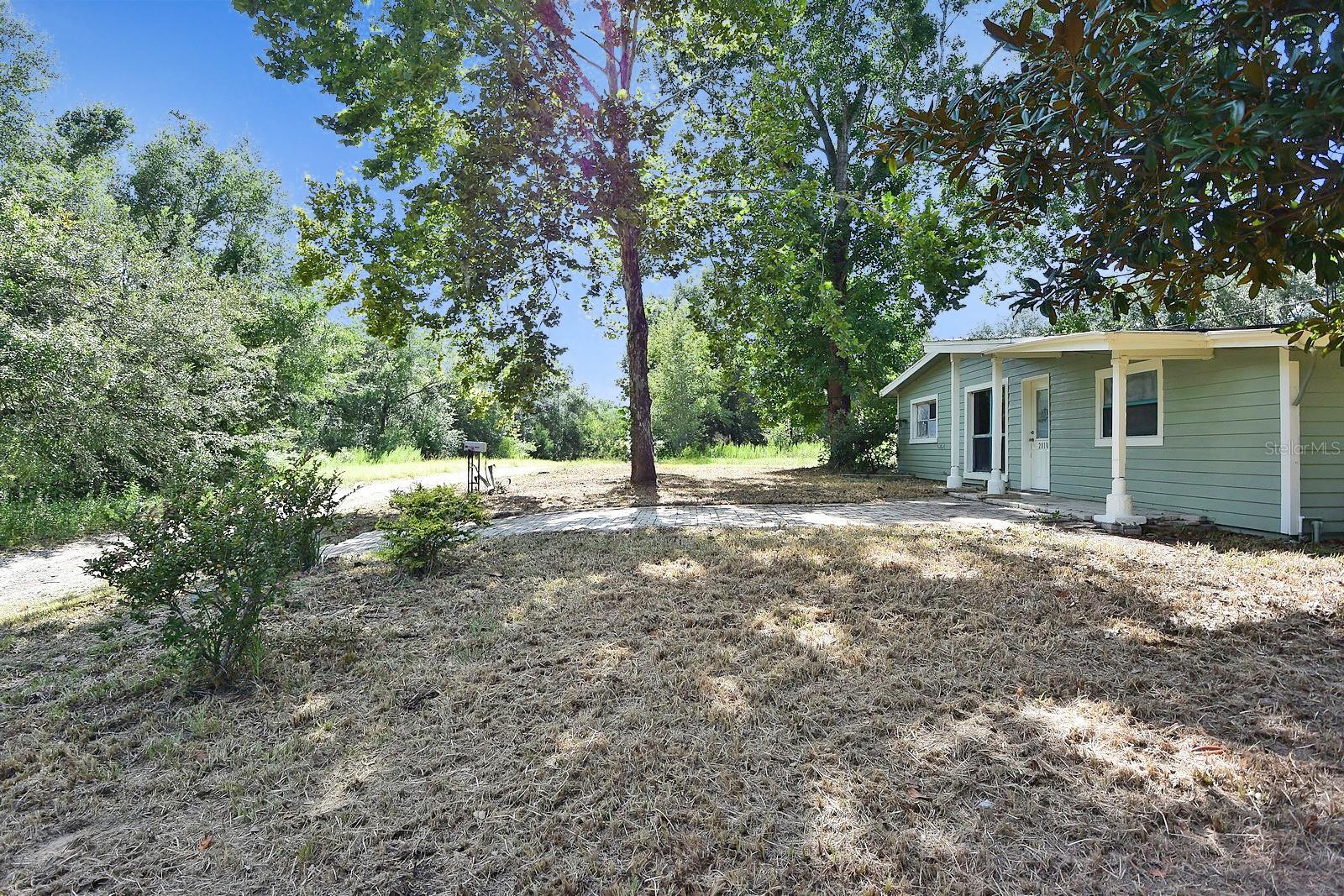 INVERNESS ACRES UNIT 01 AKA INVERNESS VILLAGE - Residential