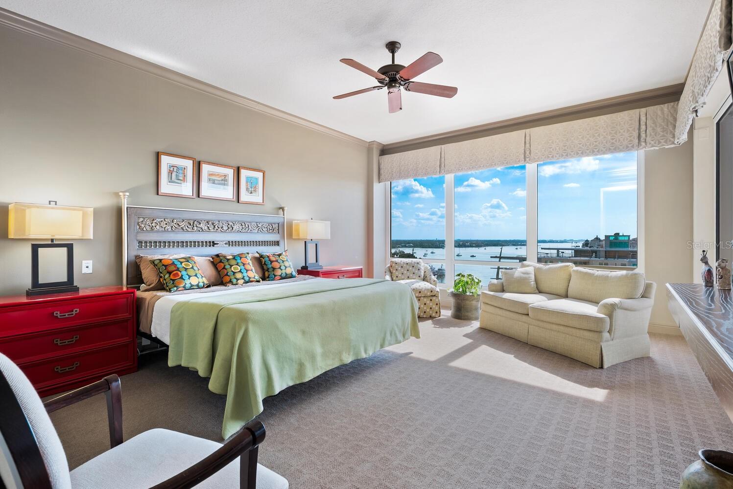 THE TOWER RESIDENCES - Residential