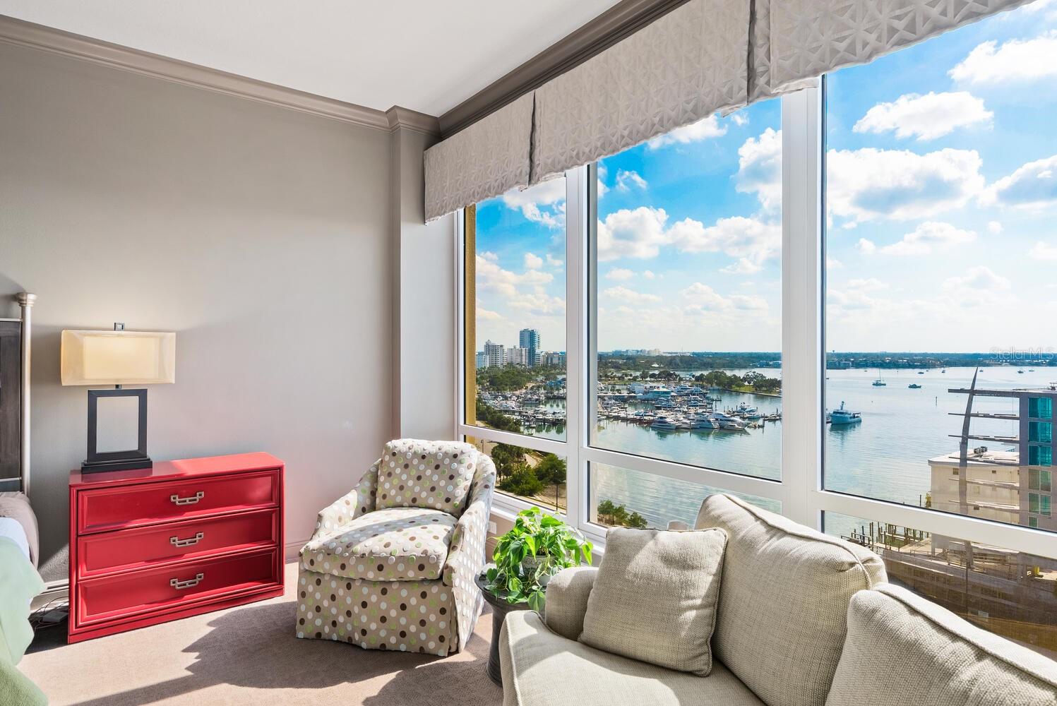 THE TOWER RESIDENCES - Residential