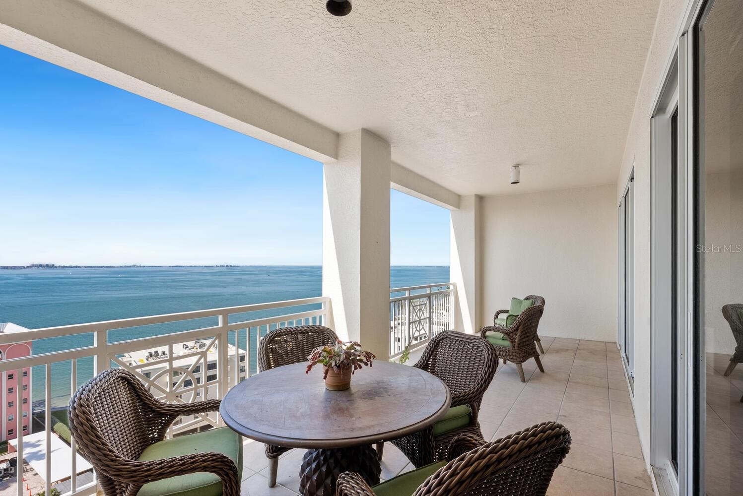 THE TOWER RESIDENCES - Residential