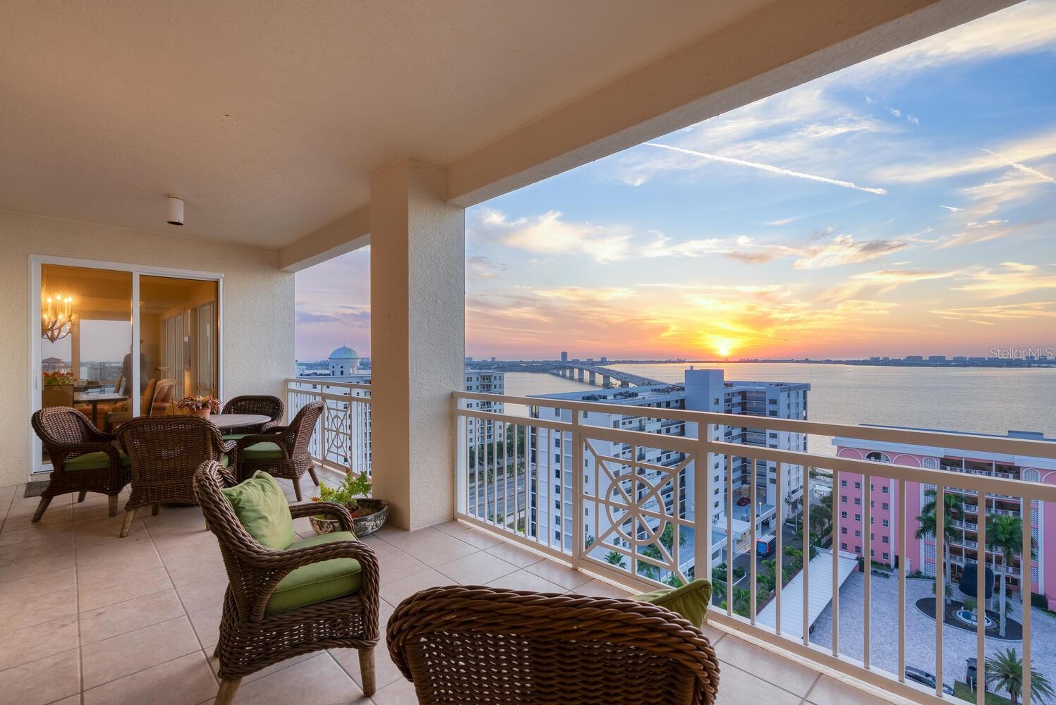 THE TOWER RESIDENCES - Residential