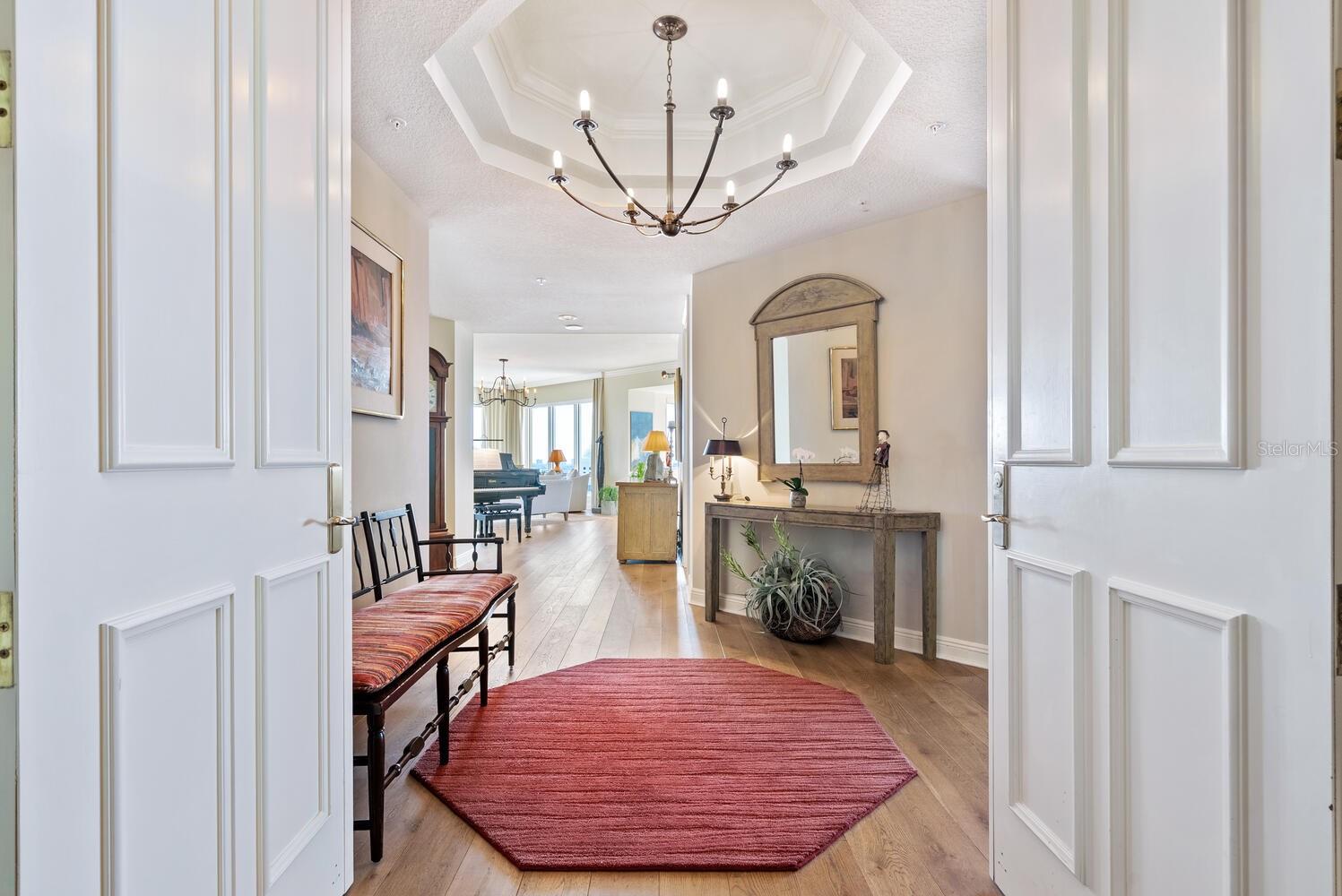 THE TOWER RESIDENCES - Residential