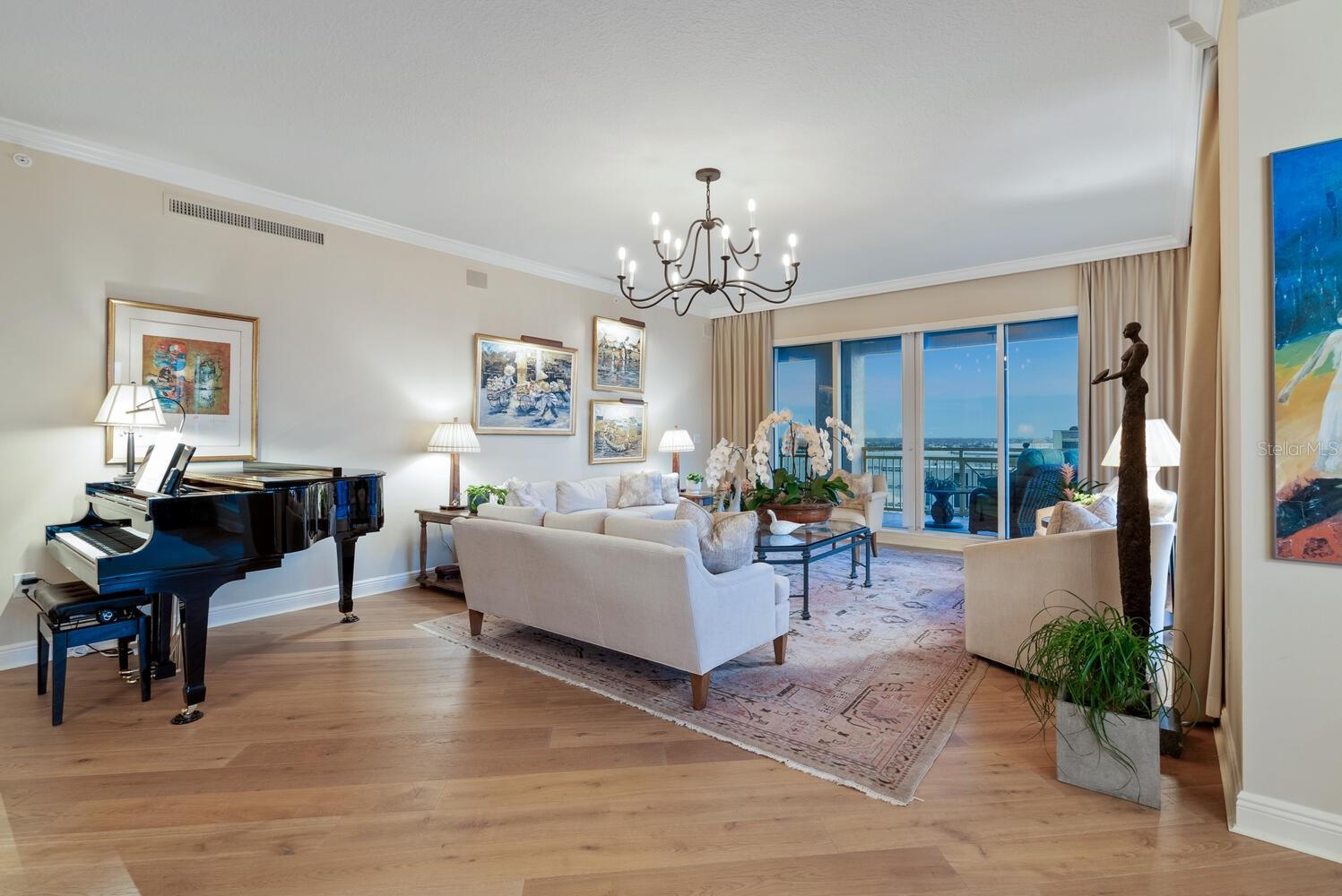 THE TOWER RESIDENCES - Residential