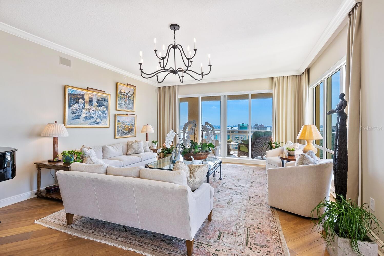 THE TOWER RESIDENCES - Residential