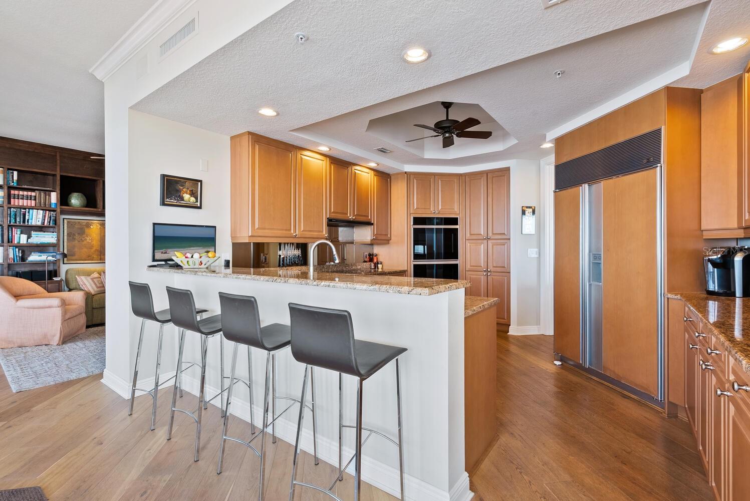 THE TOWER RESIDENCES - Residential