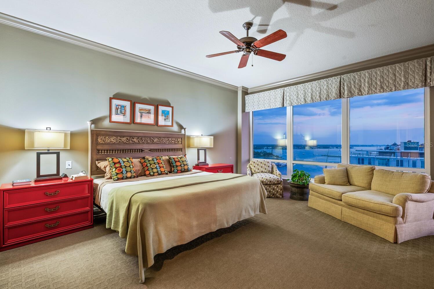 THE TOWER RESIDENCES - Residential