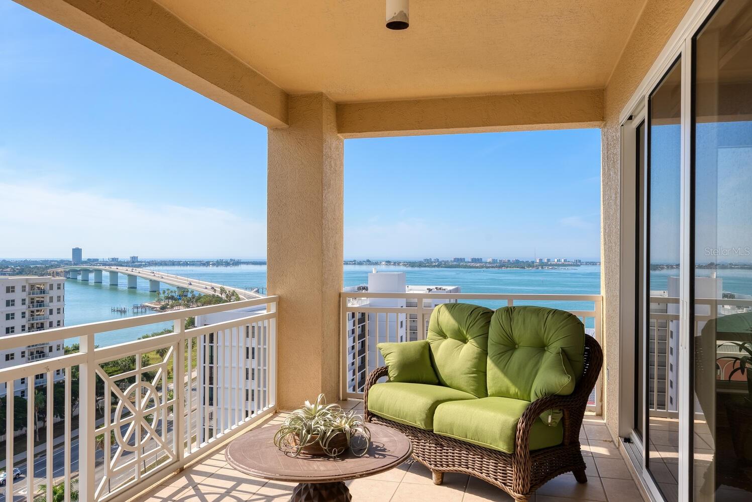 THE TOWER RESIDENCES - Residential