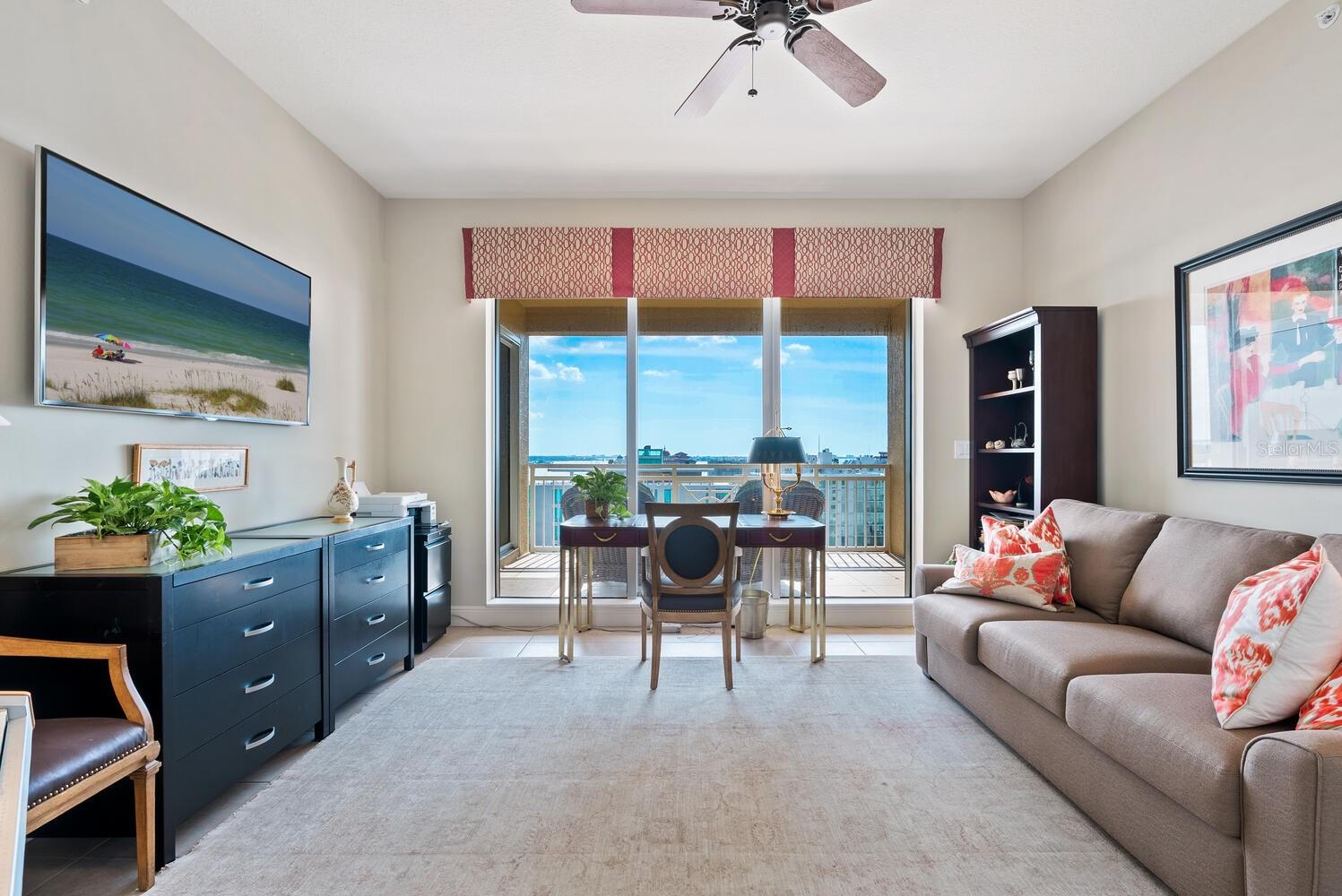 THE TOWER RESIDENCES - Residential