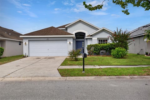 Photo of 6833 Runner Oak Drive, Zephyrhills, FL 33545 (MLS # TB8513841)