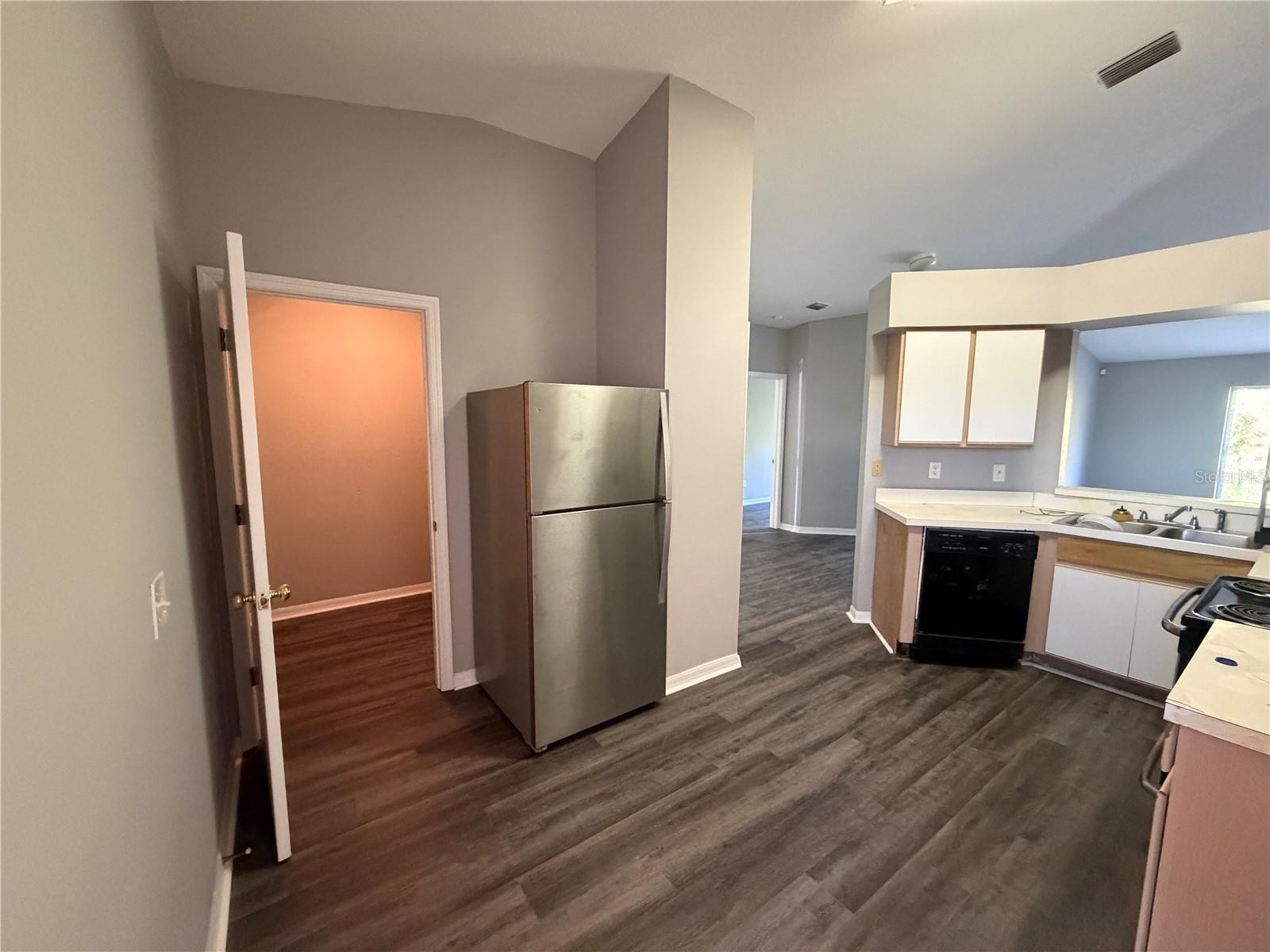 SUMMERFIELD VILLG 1 TRCT 38 - Residential Lease