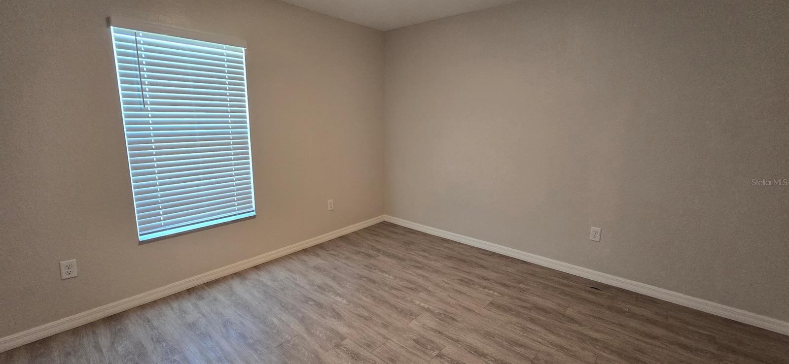 SILVER SPRINGS SHORES - Residential Lease