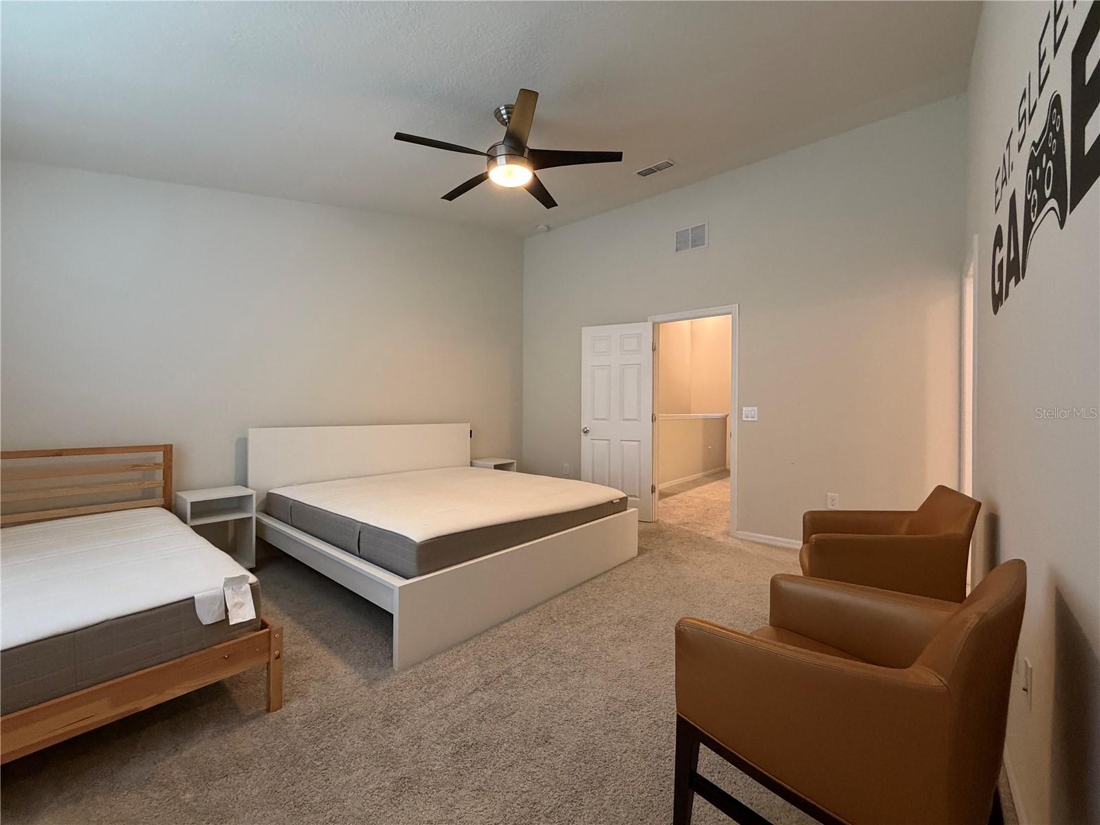 SOMERSET XINGS TR F REP - Residential