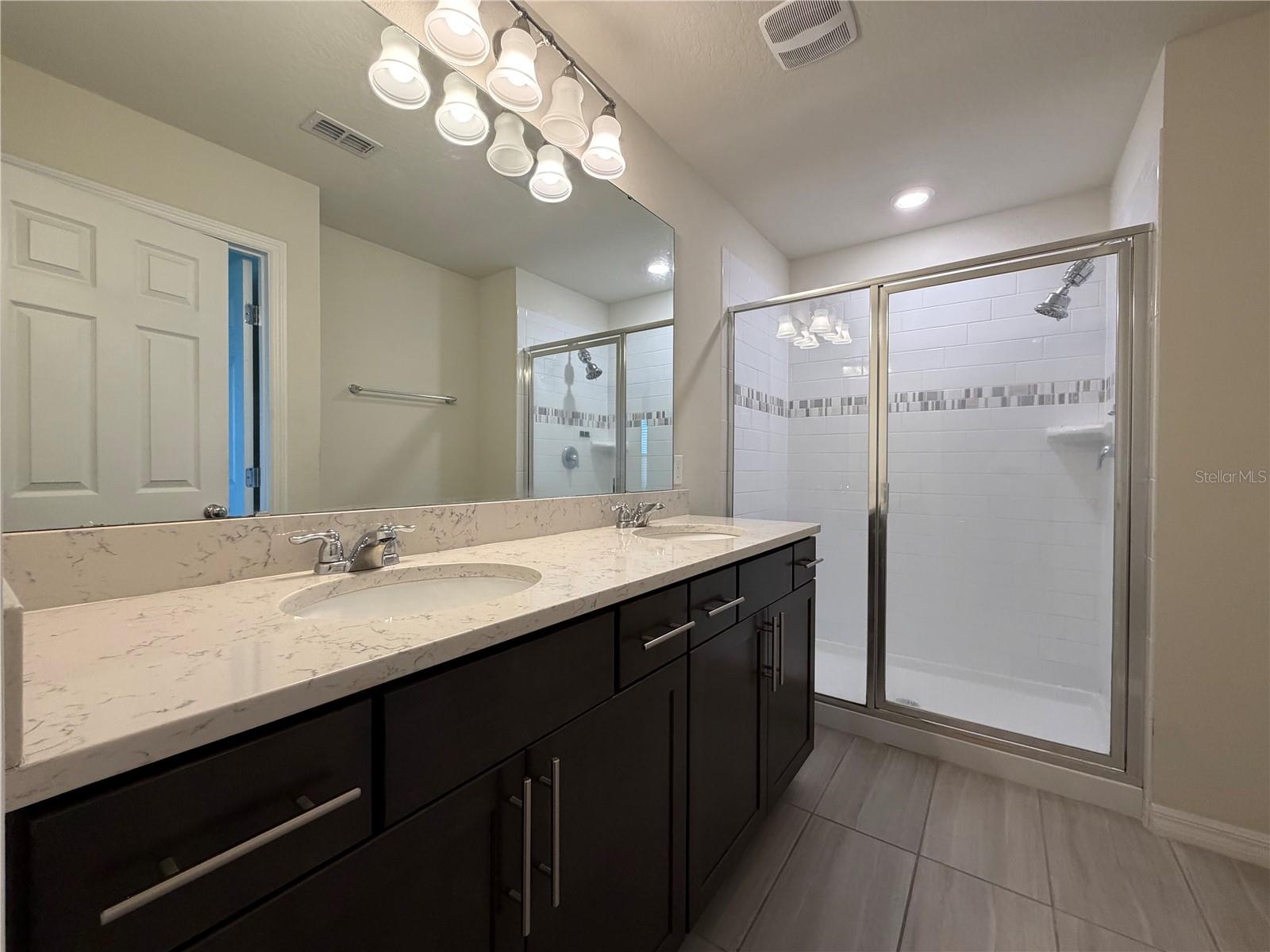 SOMERSET XINGS TR F REP - Residential