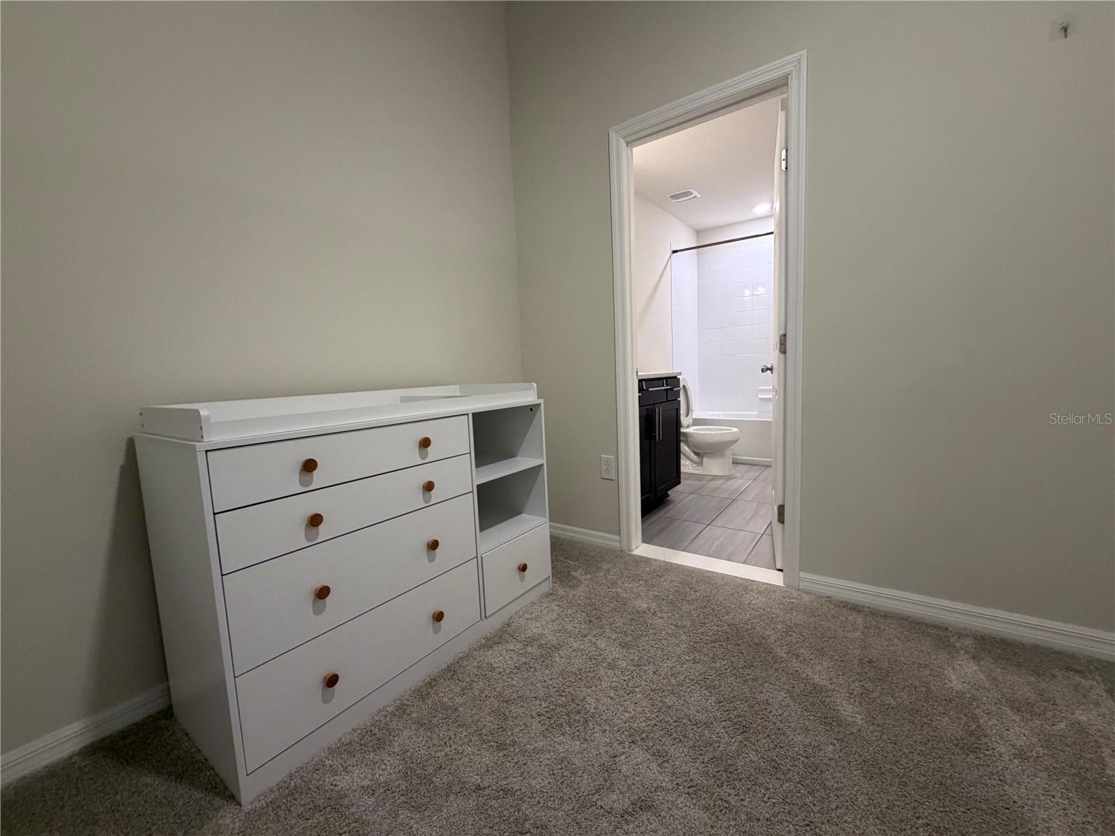 SOMERSET XINGS TR F REP - Residential