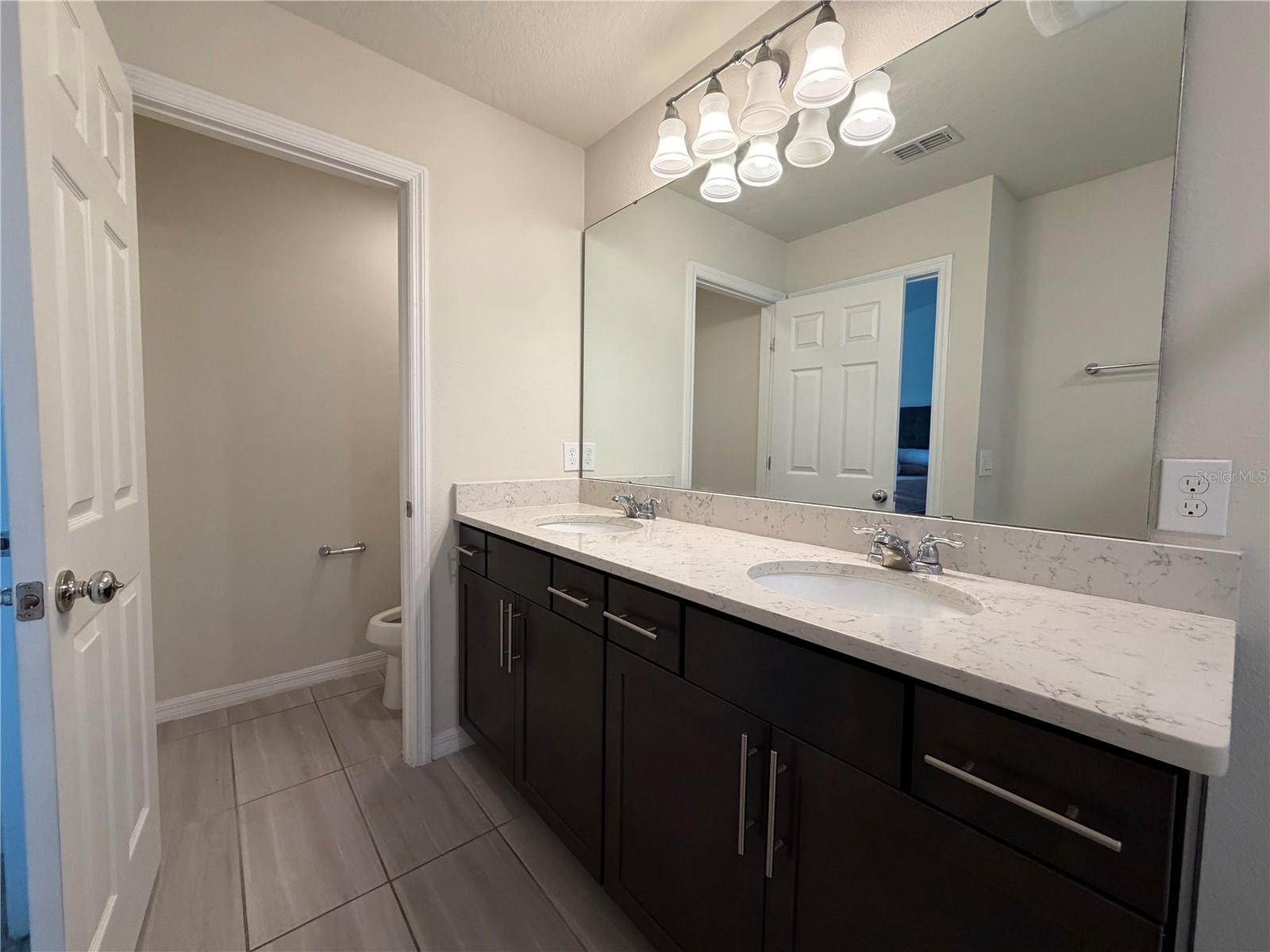 SOMERSET XINGS TR F REP - Residential