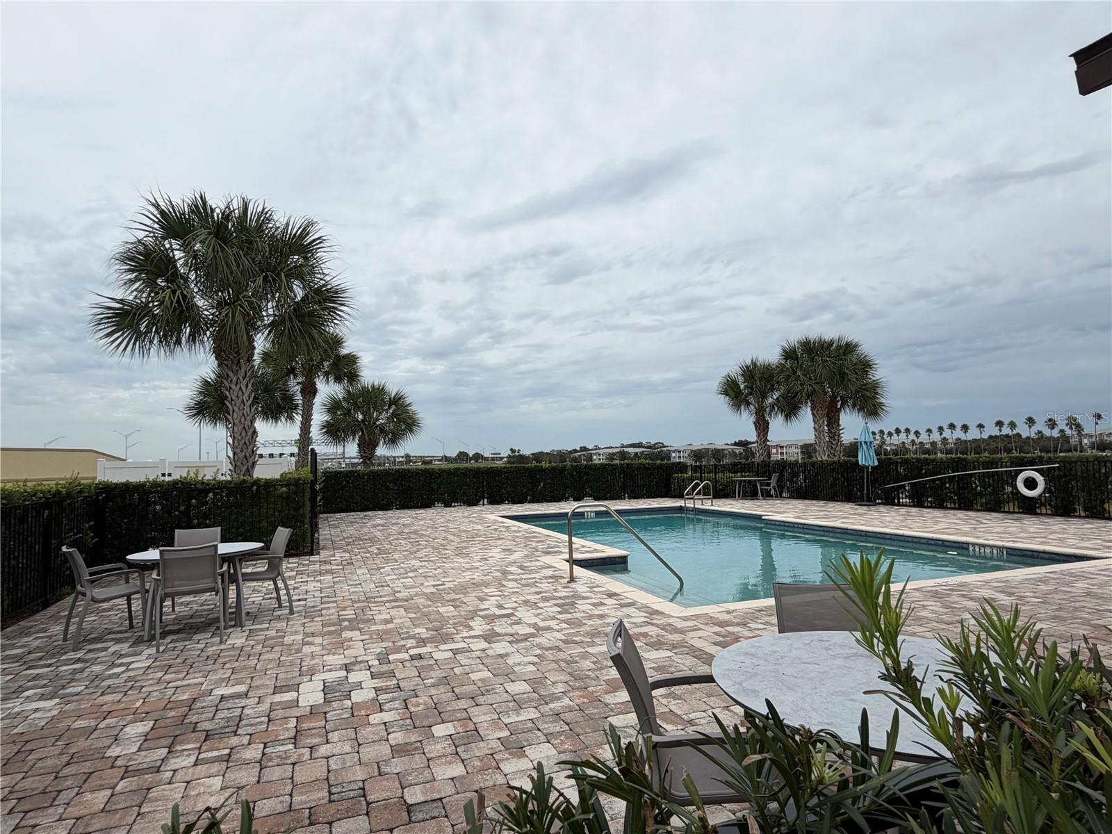 SOMERSET XINGS TR F REP - Residential