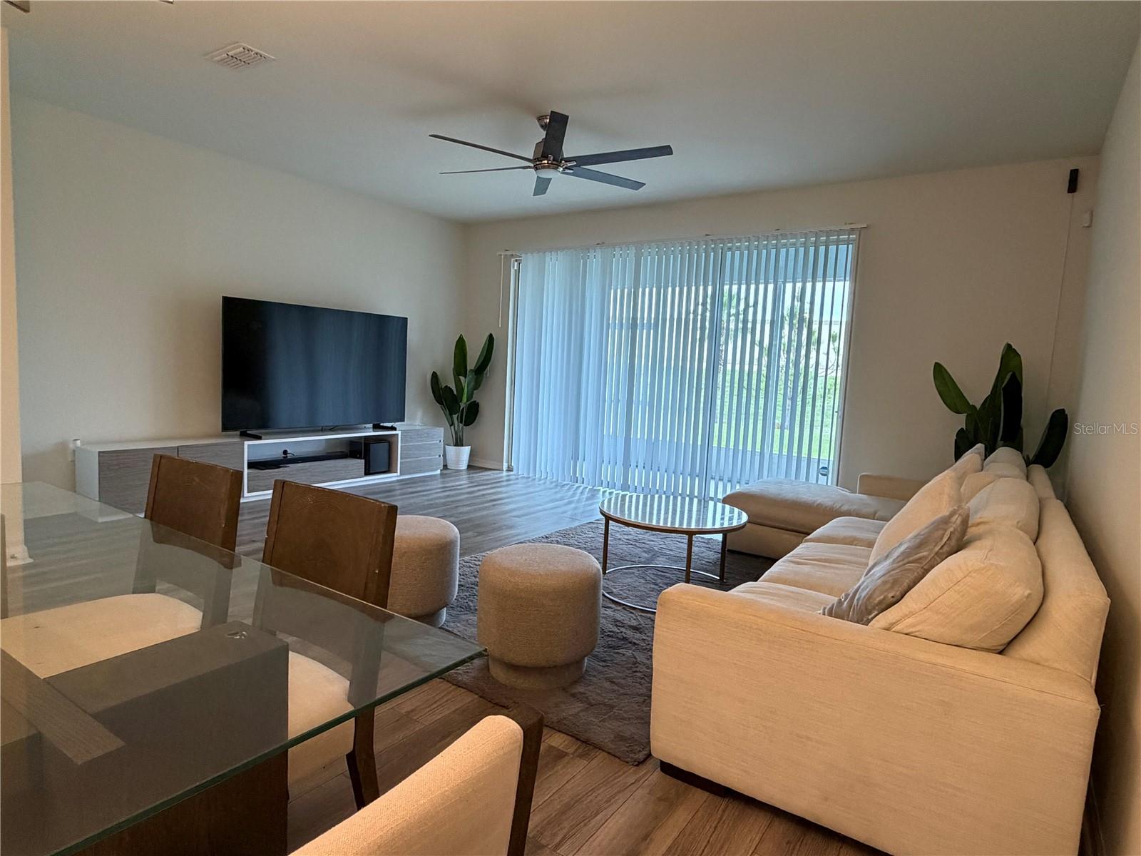 SOMERSET XINGS TR F REP - Residential