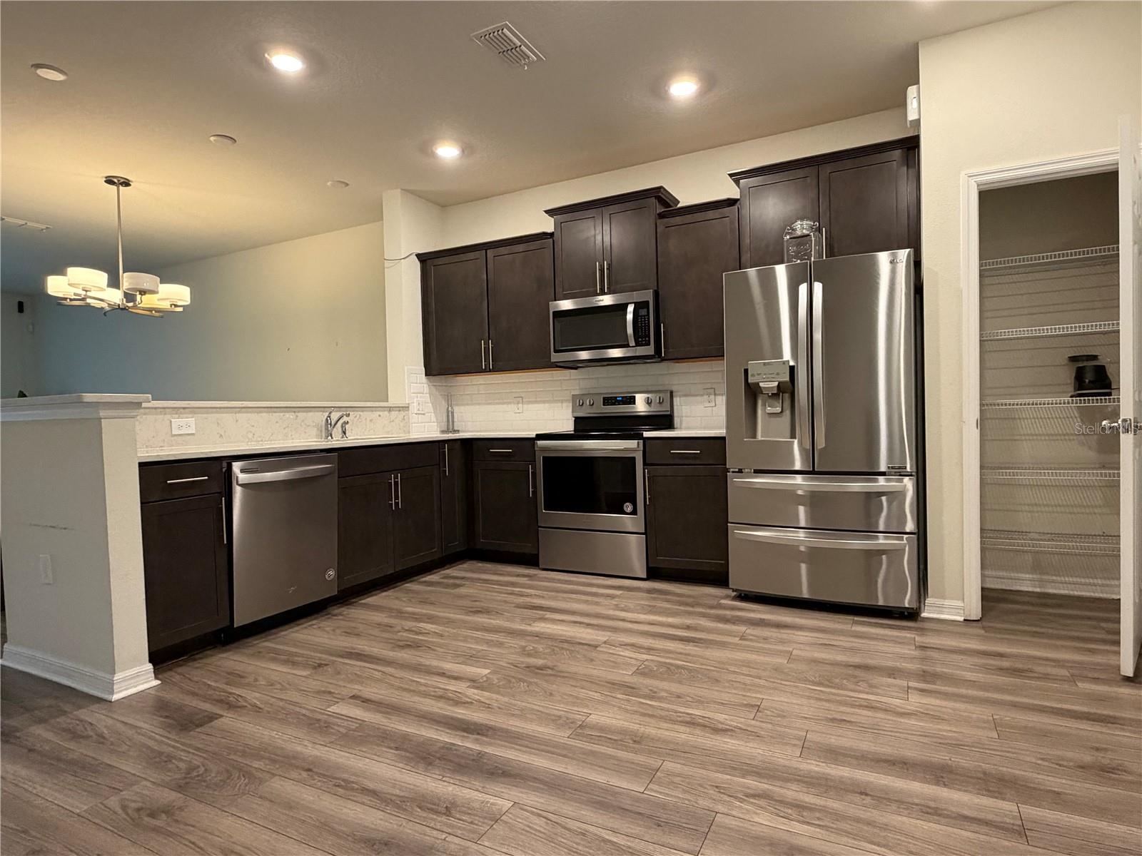 SOMERSET XINGS TR F REP - Residential