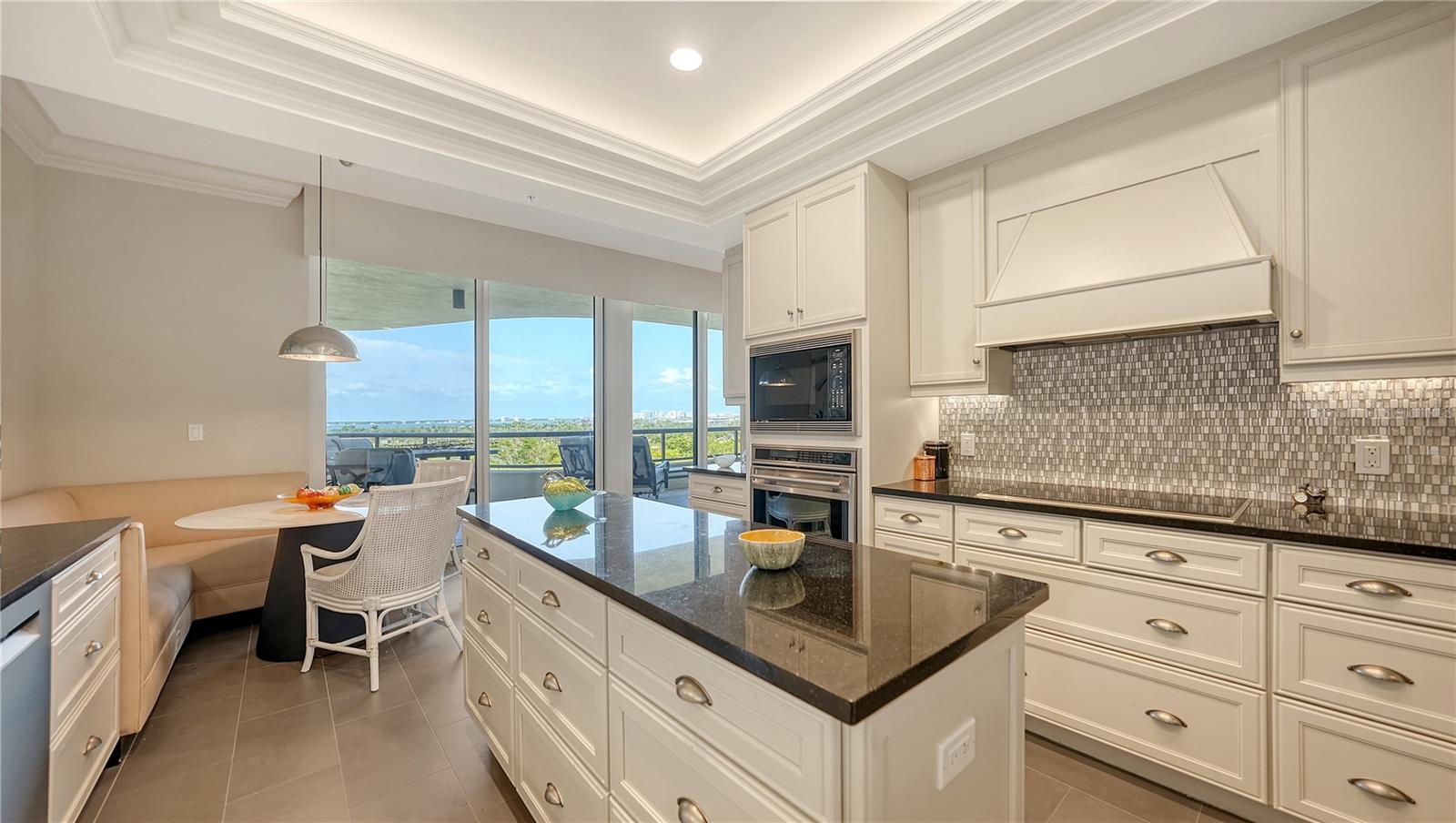 L AMBIANCE AT LONGBOAT KEY CLUB PH 02 - Residential