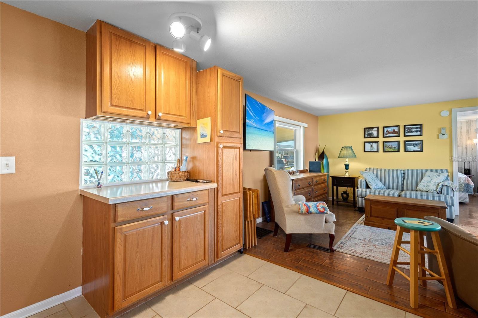 HOLIDAY MOB ESTATES 3RD ADD - Residential