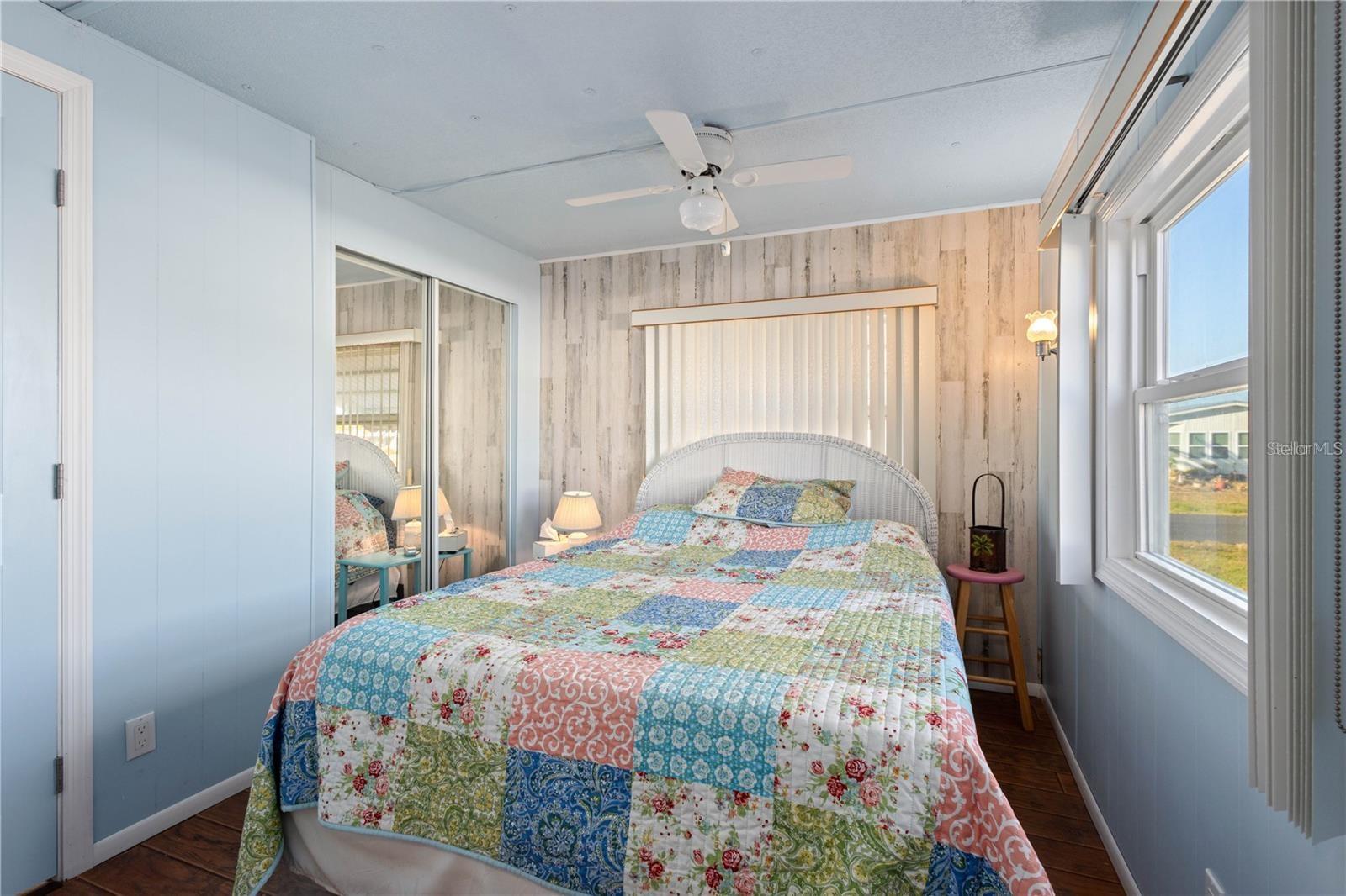 HOLIDAY MOB ESTATES 3RD ADD - Residential