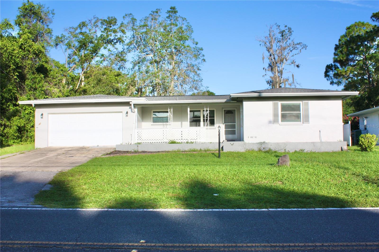 Welcome to 817 S Apopka Ave, this home is in the heart of beautiful Inverness and features 3 bedrooms with 2 bathroom, living room, dining room, den/office and kitchen, with a spacious 2 car garage with washer/ dryer connections and large shed there is ample storage for your cars and belongings. House was freshened up recently and is ready to move in immediately. pets are welcome at owners discretion and additional pet fees may apply. No HOA to deal with crazy restrictions.