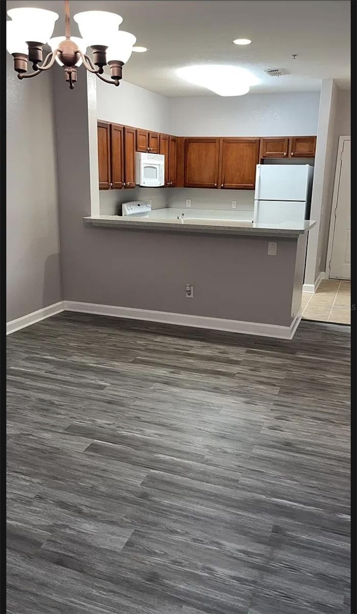 VILLAS AT SECRET LAKE CONDO - Residential