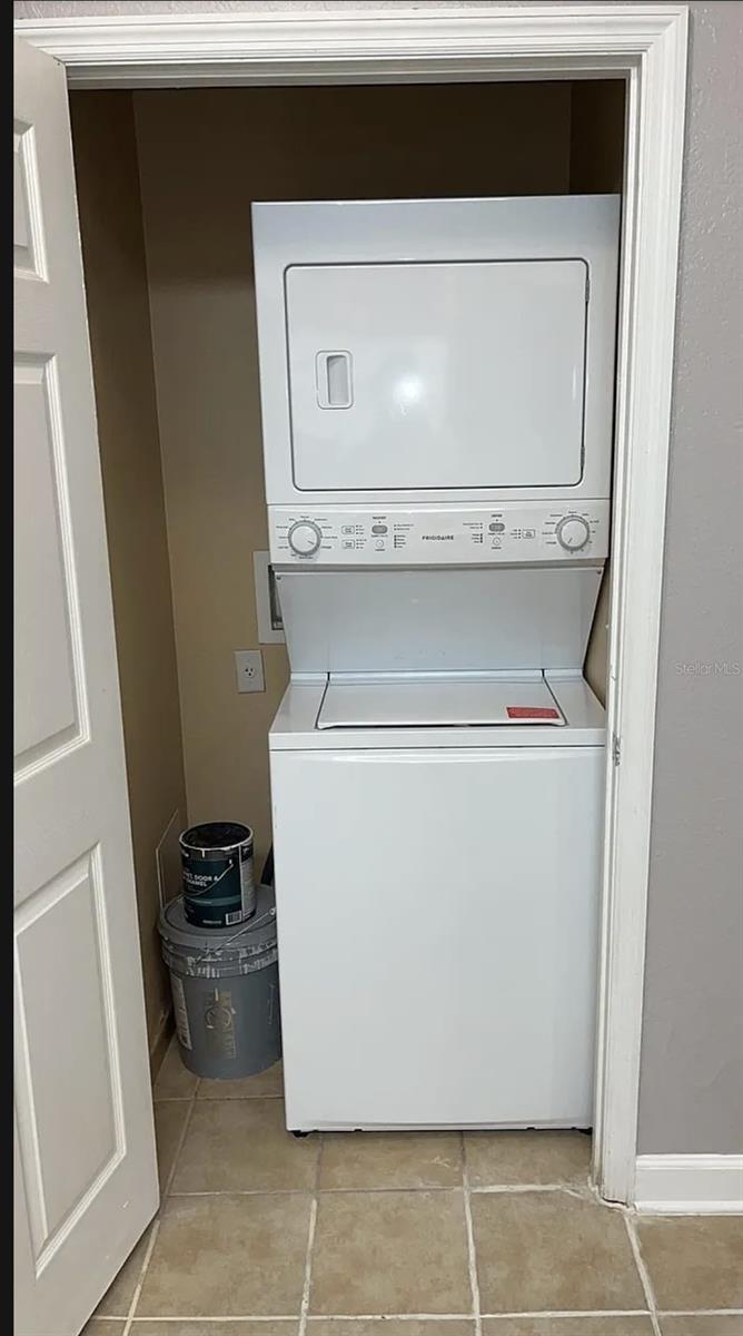 VILLAS AT SECRET LAKE CONDO - Residential