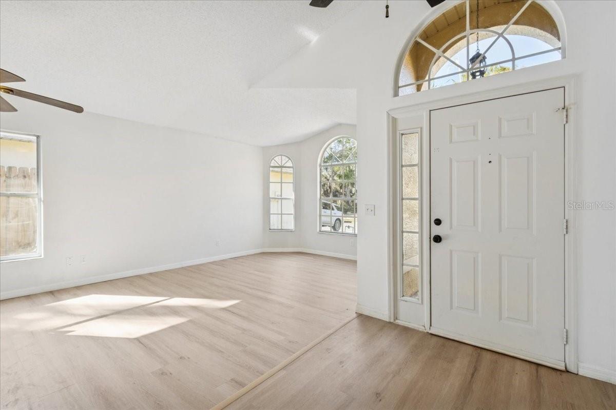 RIVERSIDE AT TWIN RIVERS UN 1 - Residential