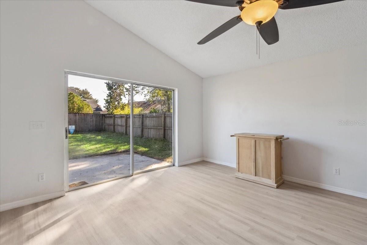 RIVERSIDE AT TWIN RIVERS UN 1 - Residential