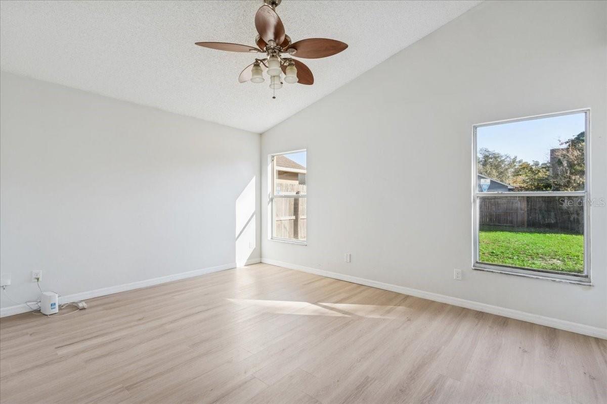 RIVERSIDE AT TWIN RIVERS UN 1 - Residential