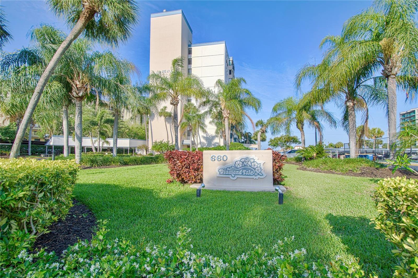 660 ISLAND WAY #206 206
