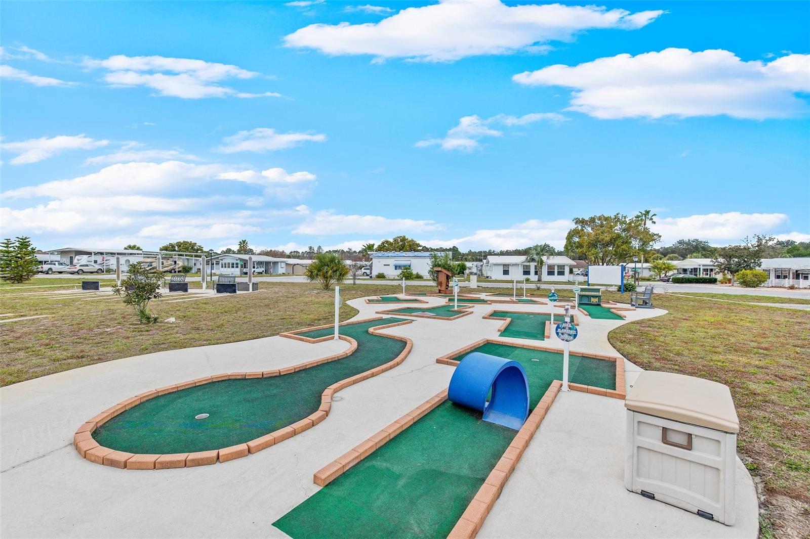 AMERICAN CONDOMINIUM - Residential