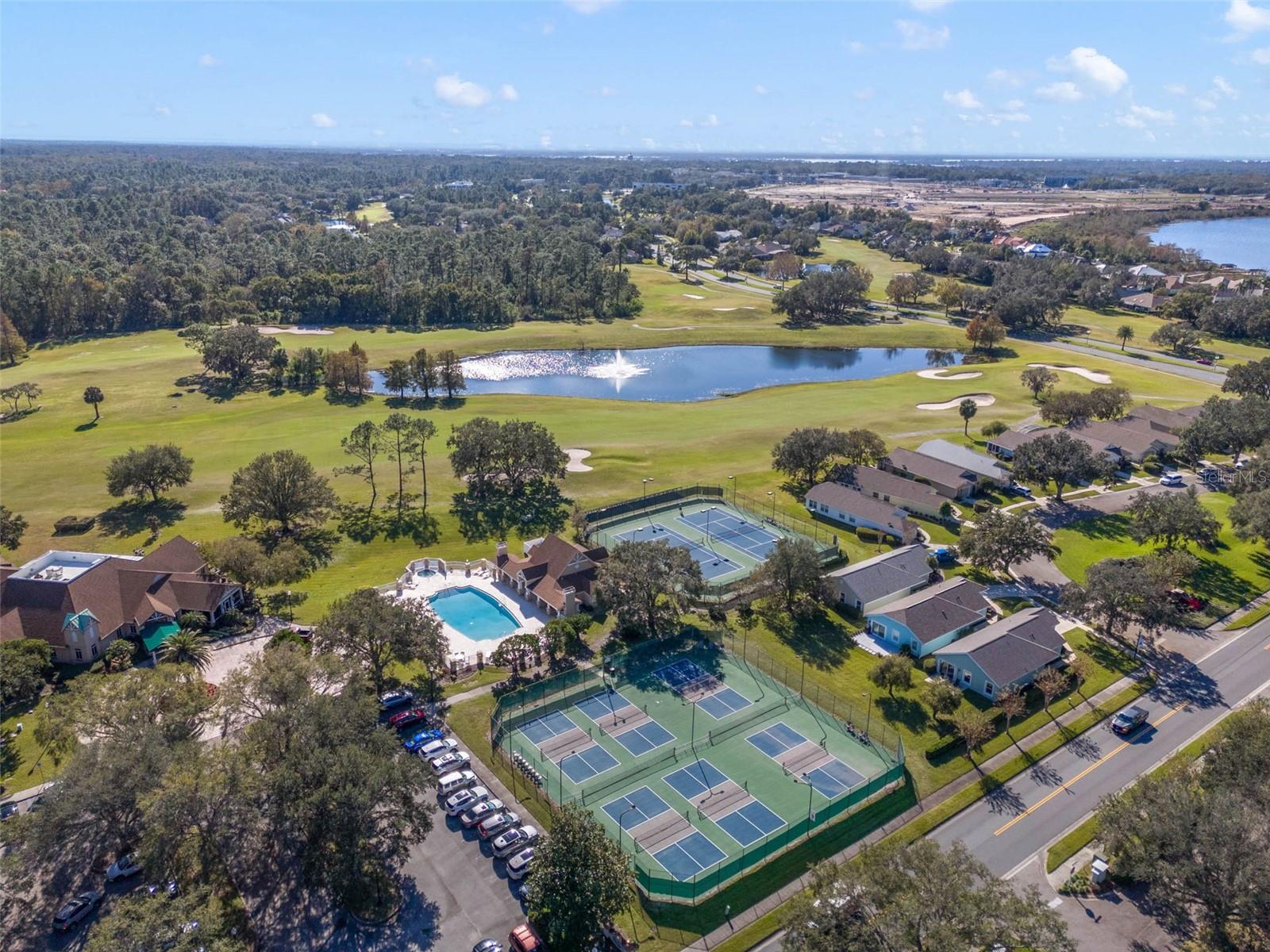 COUNTRY CLUB OF MOUNT DORA - Residential