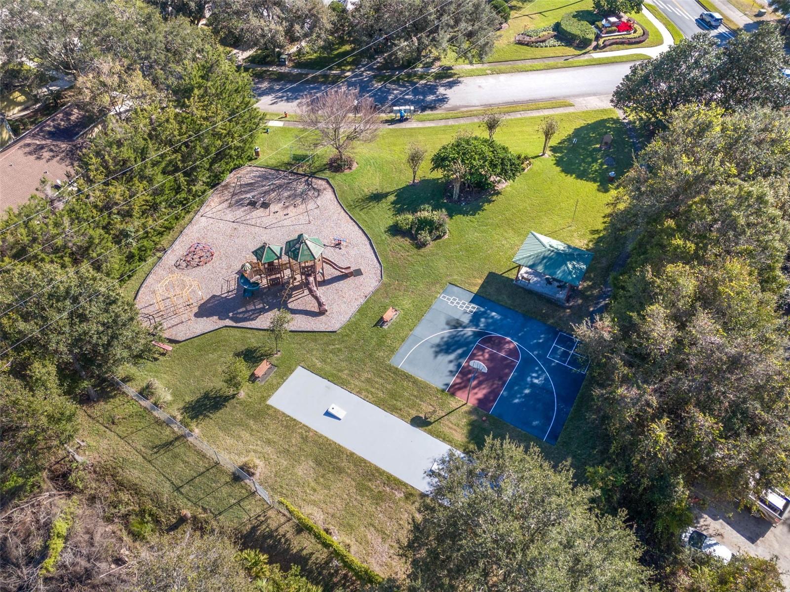 COUNTRY CLUB OF MOUNT DORA - Residential