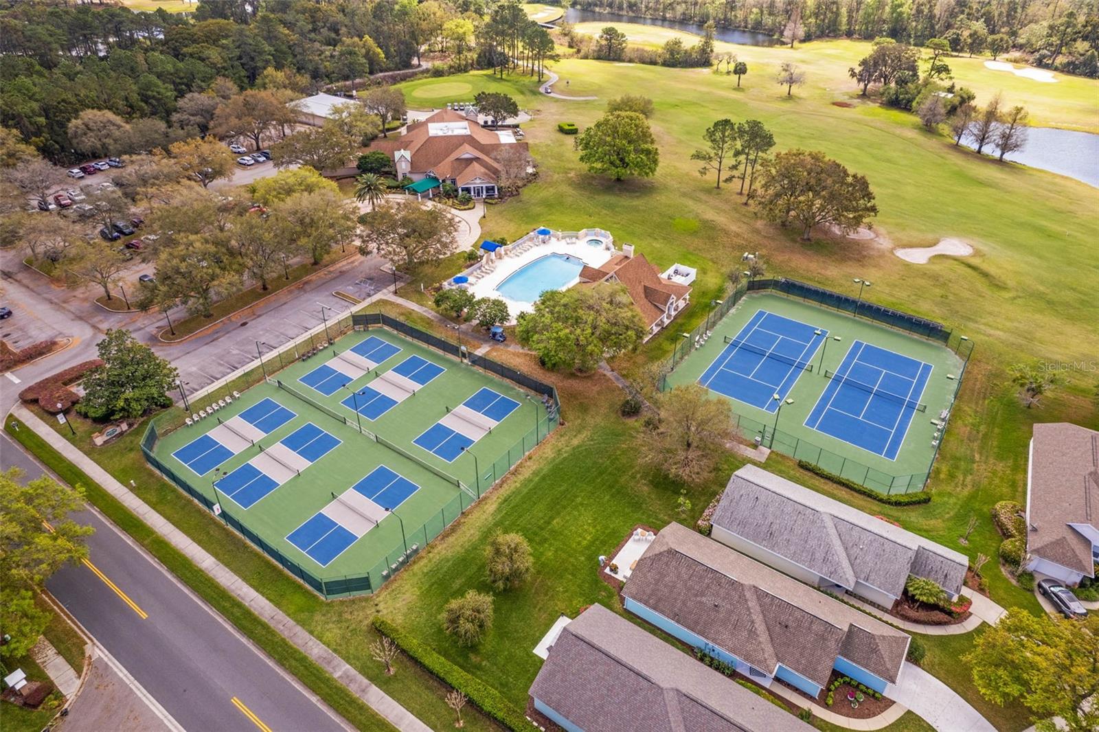 COUNTRY CLUB OF MOUNT DORA - Residential