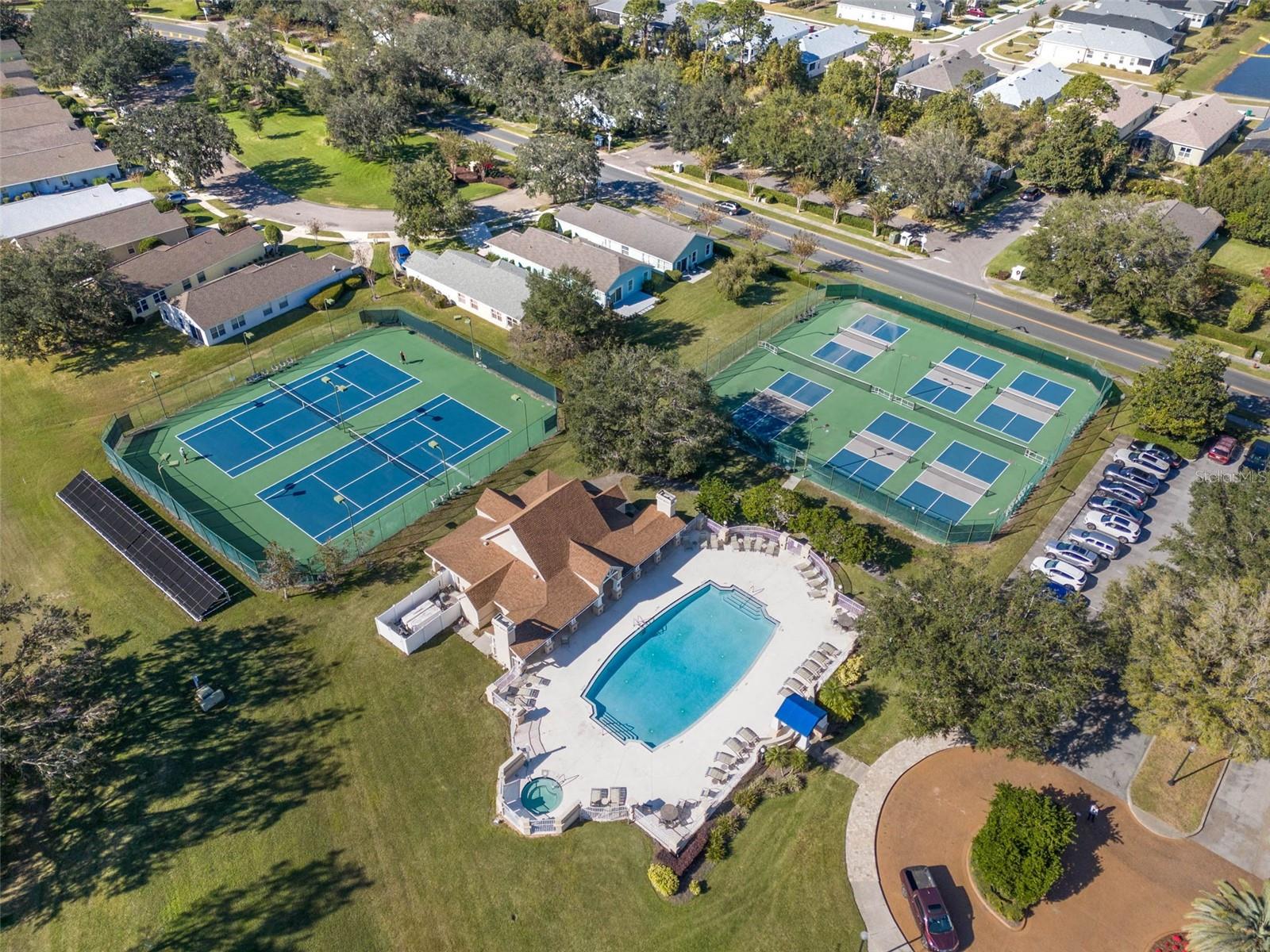 COUNTRY CLUB OF MOUNT DORA - Residential
