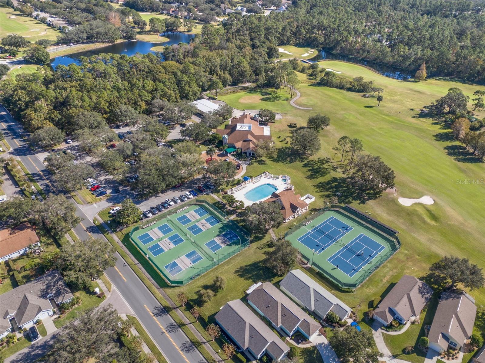 COUNTRY CLUB OF MOUNT DORA - Residential