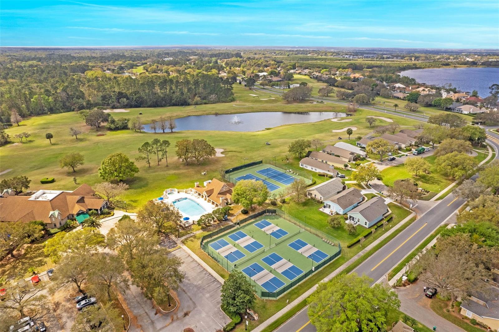 COUNTRY CLUB OF MOUNT DORA - Residential
