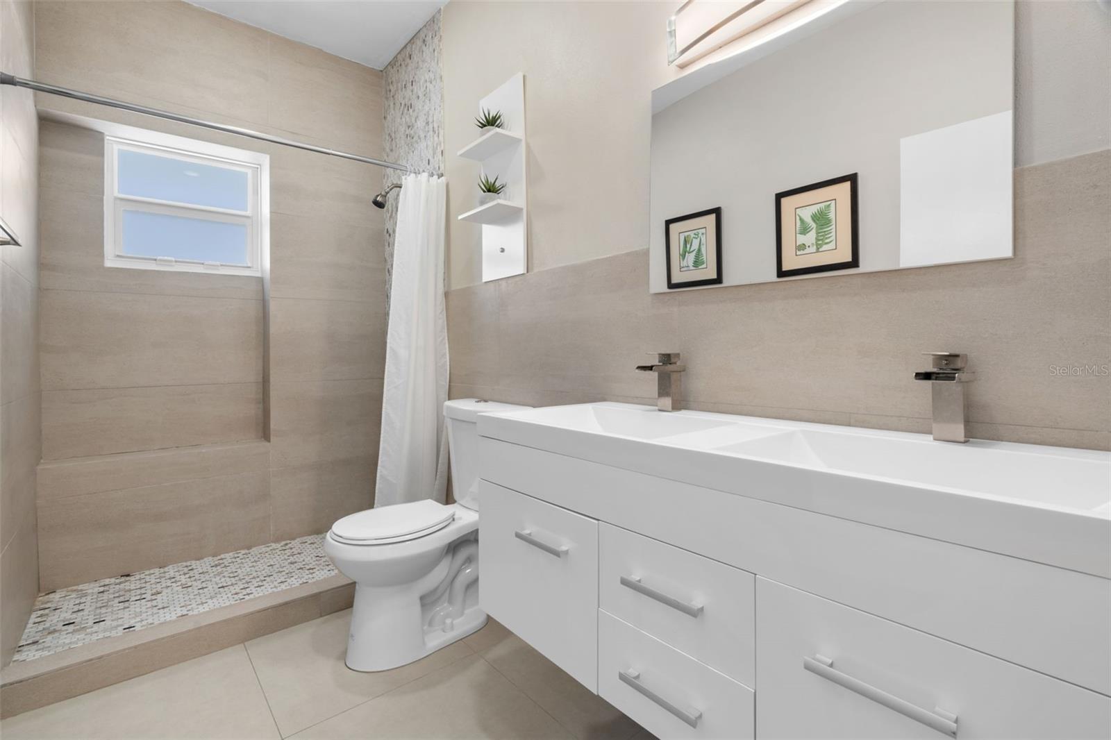 CERRO GORDO - Residential