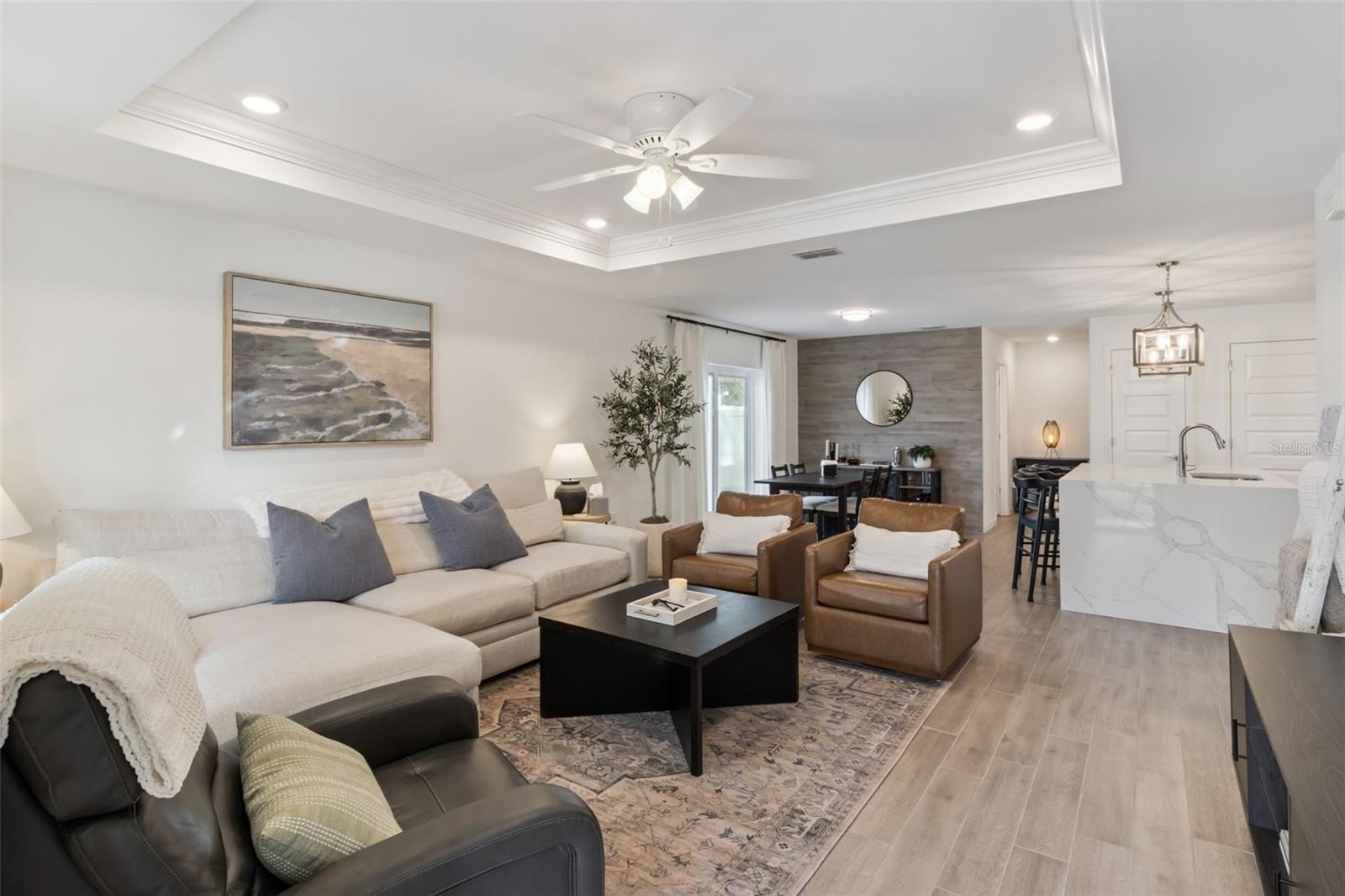 TOWER OAKS SOUTH - Residential